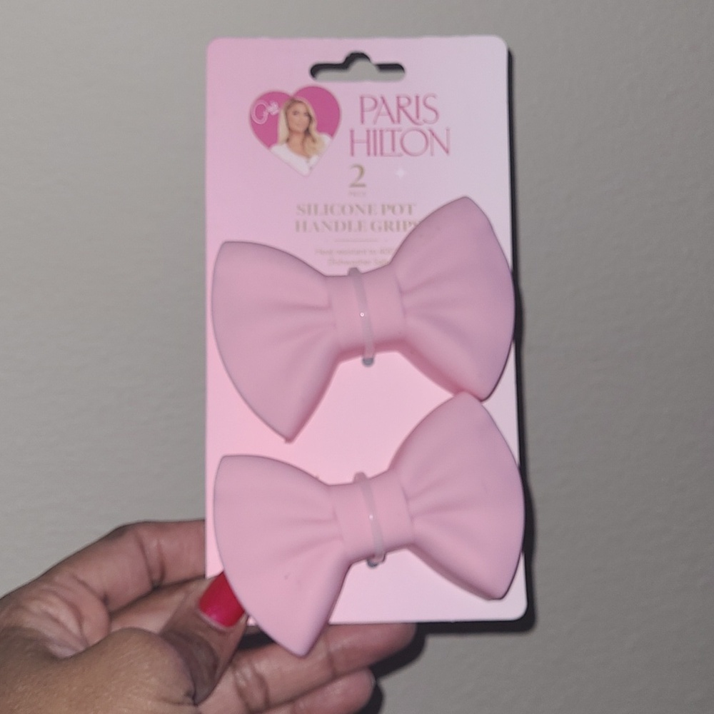 Paris Hilton Pink 2pc Silcone Pot Handle Grips